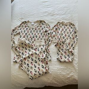 Hannah Andersson mom/kid matching gnome pajama set-Adult medium/toddler 4